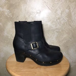 Clark’s Ankle Boots their exactly like picture.